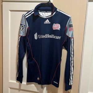 Revolution soccer jersey long sleeve- teen size small